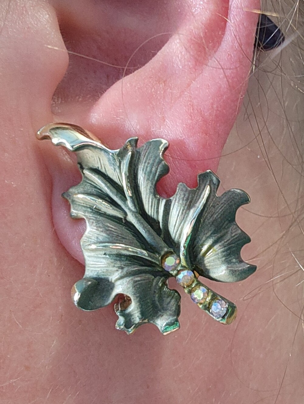 Vintage BSK Signed Green Purple Enamel Leaf Clip On Earrings AB Rhinestones